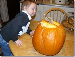 carving a pumpkin 013