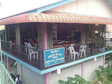 Welcome sight: Kampung Melayu Tebakang’s very own cafe.