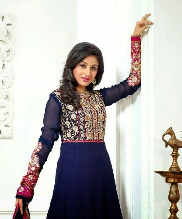 Paridhi Sharma HD wallpapers Free Download