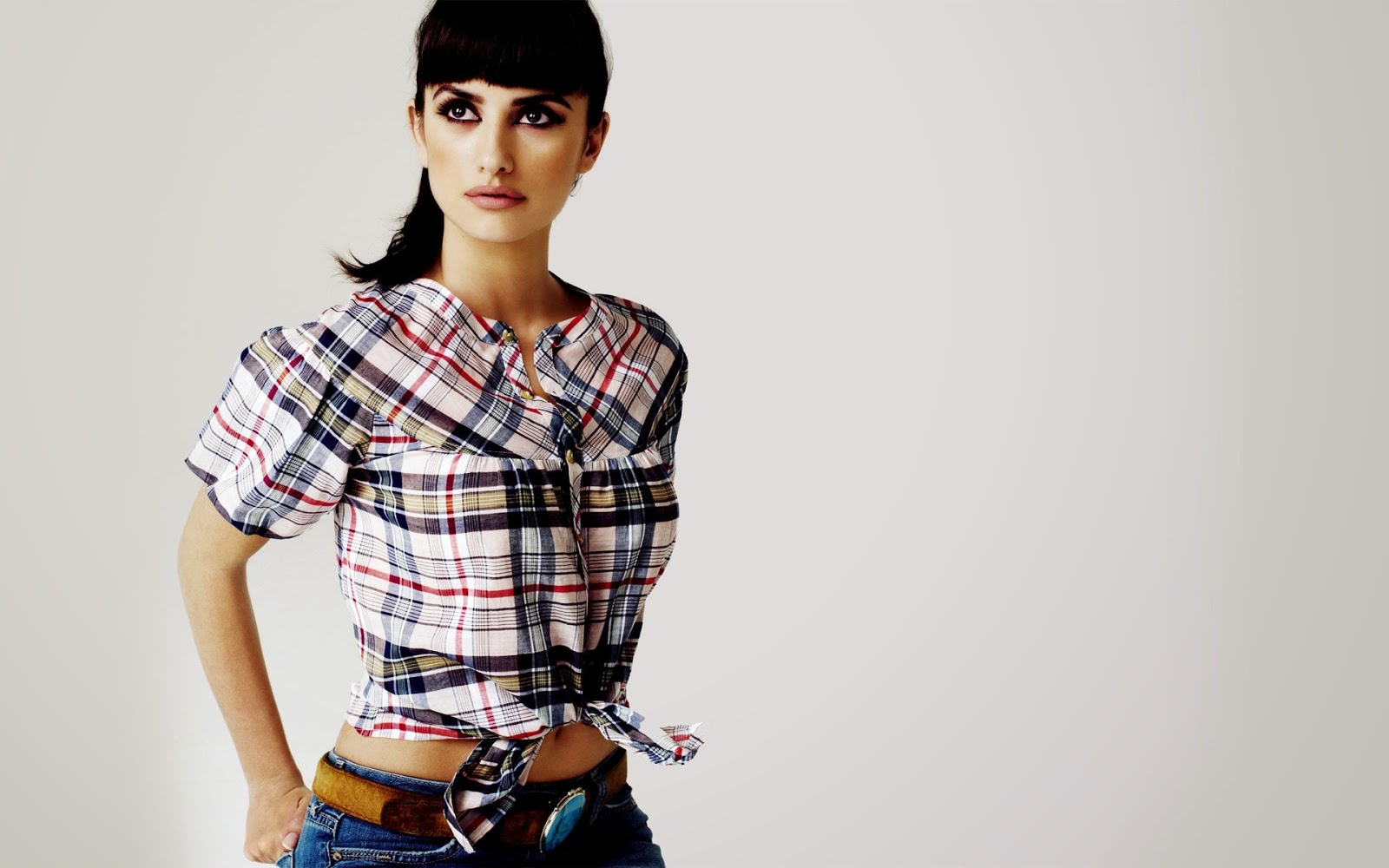 Penelope Cruz Hyper Star Hd Wallpapers