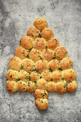 Pull-Apart Christmas Tree