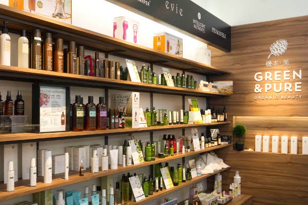 Green & Pure natural and organic beauty store interior
