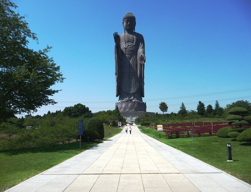 9. ushiku daibutsu