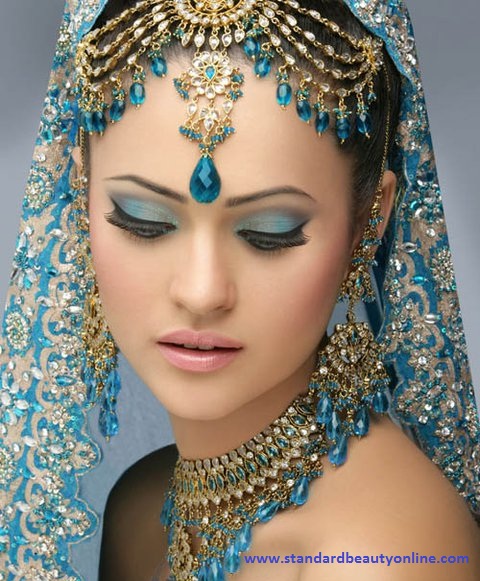 Indian Party Makeup. Indian Beauty in Bridal with