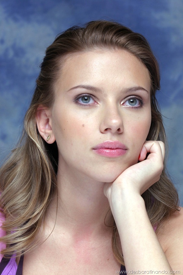 53450389PH3023_portrait
