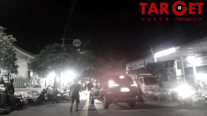 Pedagang Bebas Beroprasi Disepanjang Jalan & Trotoar, Dinas Terkait Kabupaten Kudus Tutup Mata, Disinyalir Ada Cuan Yang Mengalir