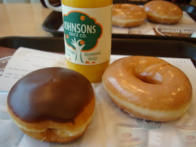 Rileks sekejap: Breakfast di Krispy Kreme Slough
