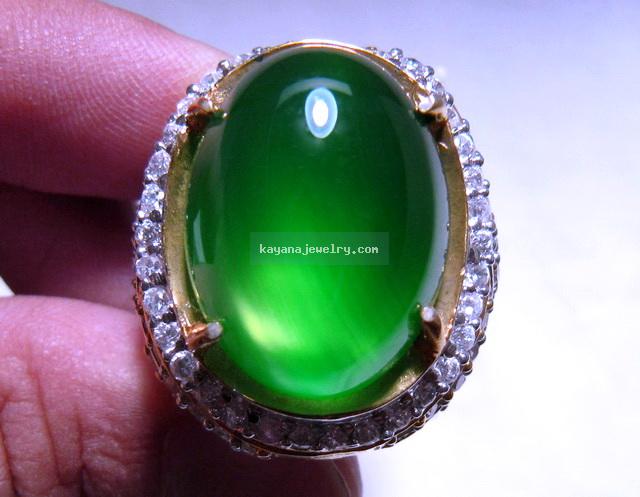 Batu Akik Super Green Chalcedony