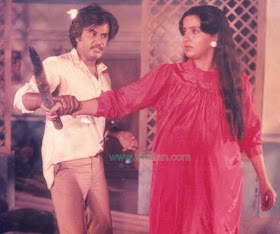 Rajinikanth & Ambika in 'Padikkathavan' (1985) Tamil Movie