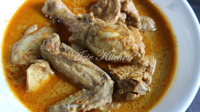 Gulai Ayam Kelantan Untuk Nasi Berlauk - Azie Kitchen