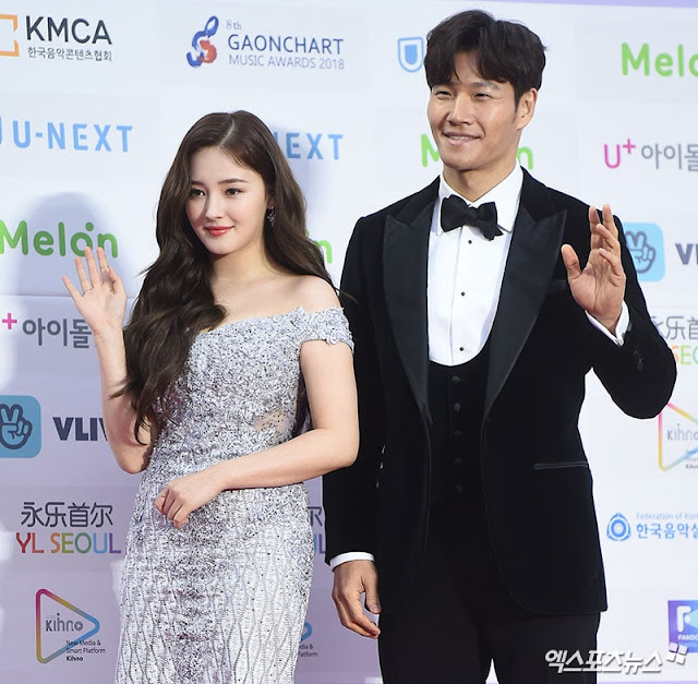 Foto-Foto Idol di Red Carpet 8th Gaon Chart Music Awards