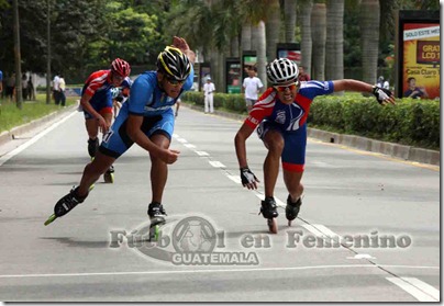 Al cierre de los 21k Jorge Villaseñor gua Jafeth Calvo Costa Rica, Foto Rodrigo Navarro