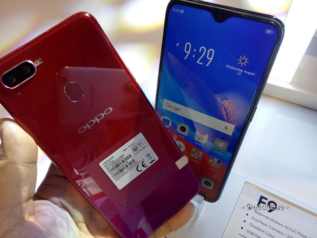 OPPO F9 Twilight Blue and Sunrise Red