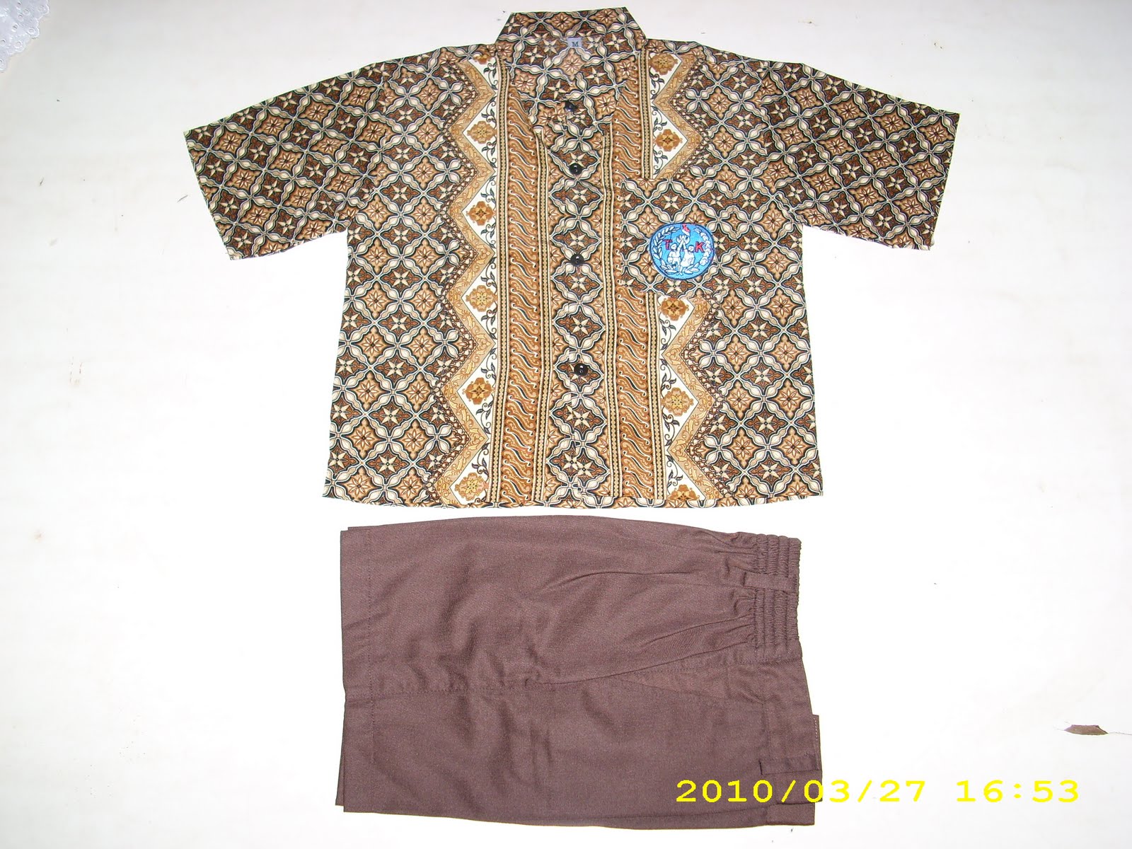 contoh seragam batik  sekolah  contoh seragam batik  sekolah  