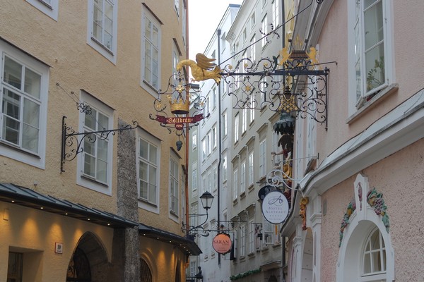 salzbourg city guide rues shopping