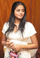 Priyamani without makeup photo gallery