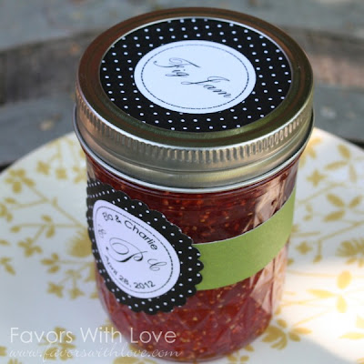 Jam makes excellent wedding favors What do you think