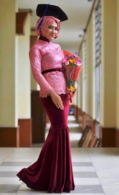 10+ Model Baju Kebaya Wisuda Modern Syar'I Untuk Wanita 