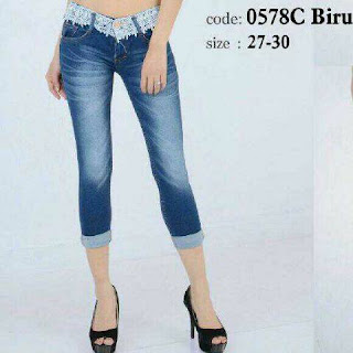 celana jeans pendek, celana jeans pendek wanita, celana jeans premium, celana jeans murah, grosir celana jeans, celana jeans robek