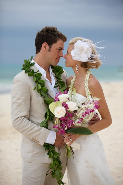 Wedding Pictures Hawaii on Oahu Portrait Photographer  Oahu Wedding Photos  Bridal Portraits And