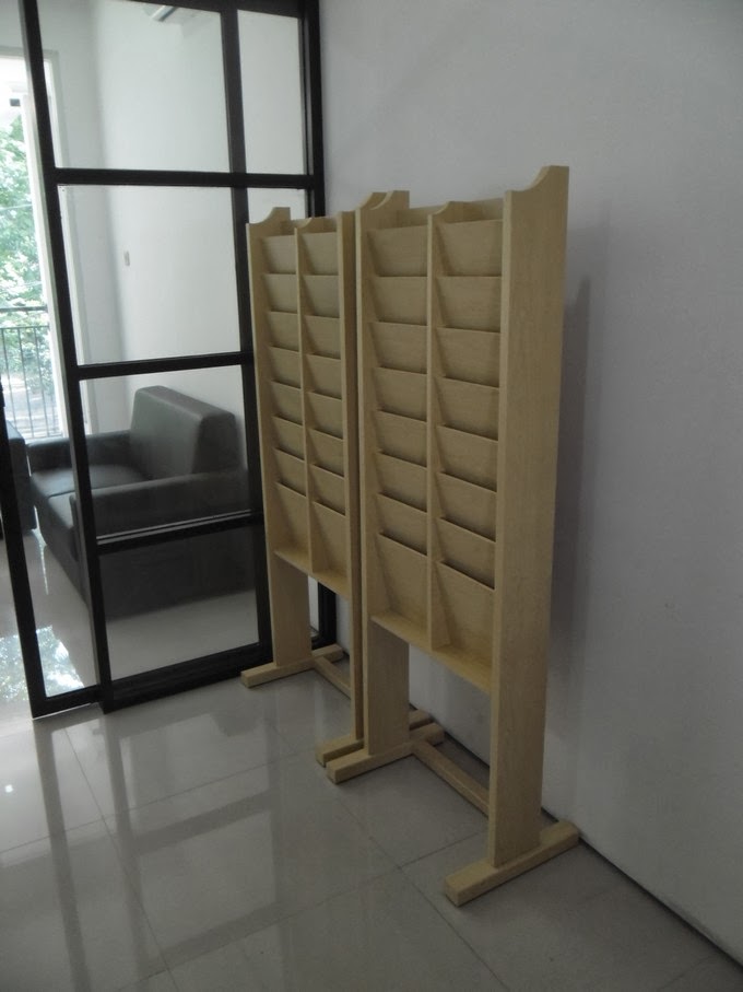  Display  Rak  Untuk Brosur Produk Etalase Display  