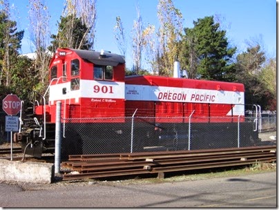 IMG_9330 Oregon Pacific SW900 #901 in Milwaukie on November 22, 2007