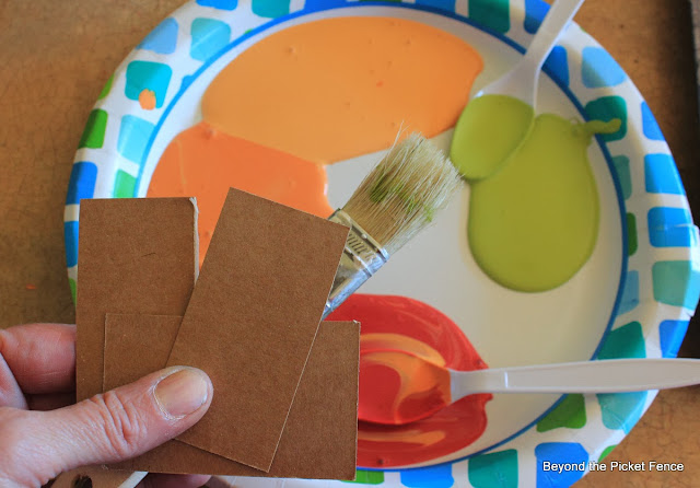 fall leaf reclaimed wood art http://bec4-beyondthepicketfence.blogspot.com/2013/10/how-to-make-fall-leaf-triptych.html