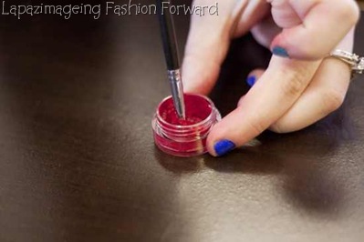 Mix Clear Polish into shadow