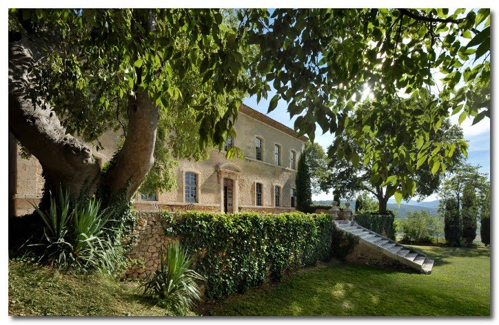 Chateau de Moissac provence