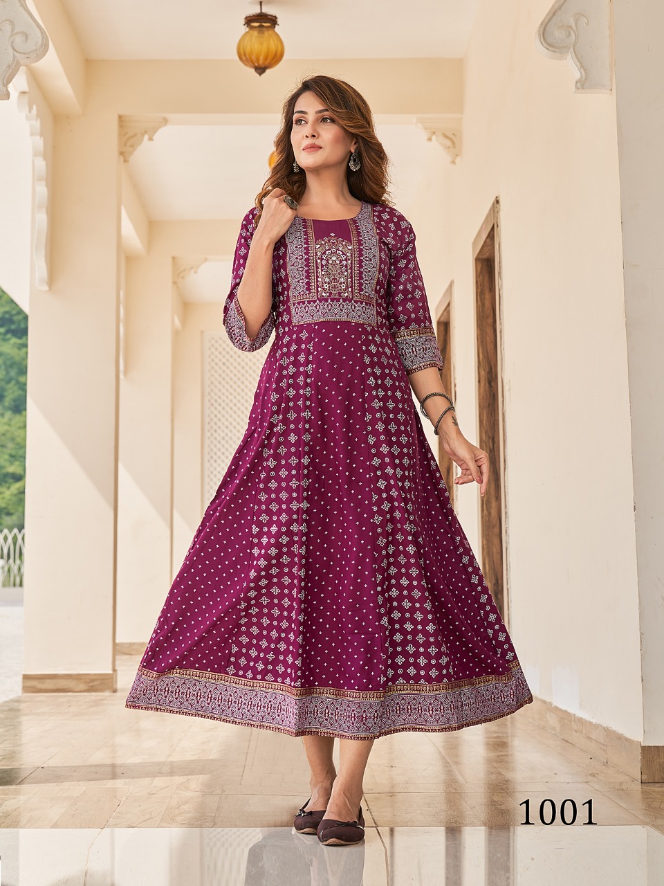 Buy ankle length kurtis for ladies in India @ Limeroad