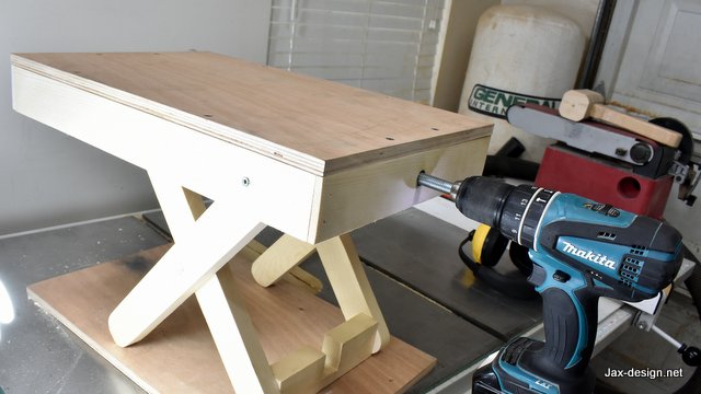 Jax Design: How to Make a Scissor Lift Table