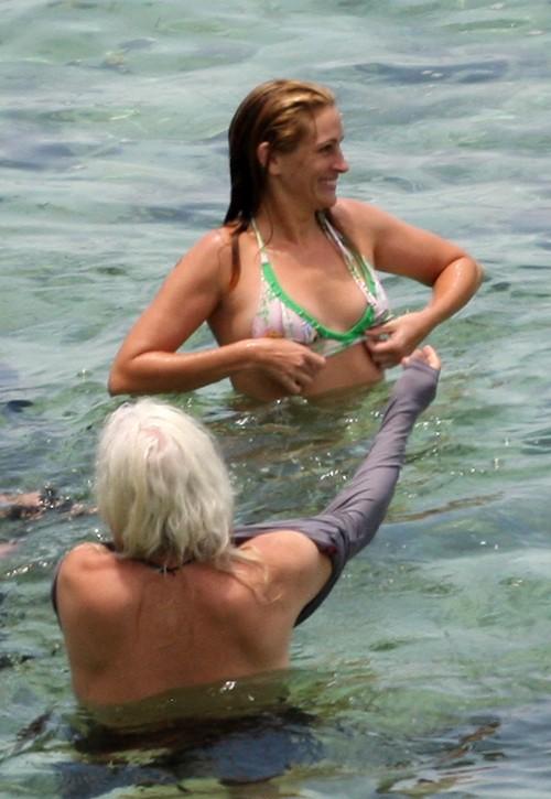 Julia Roberts Bikini Pictures