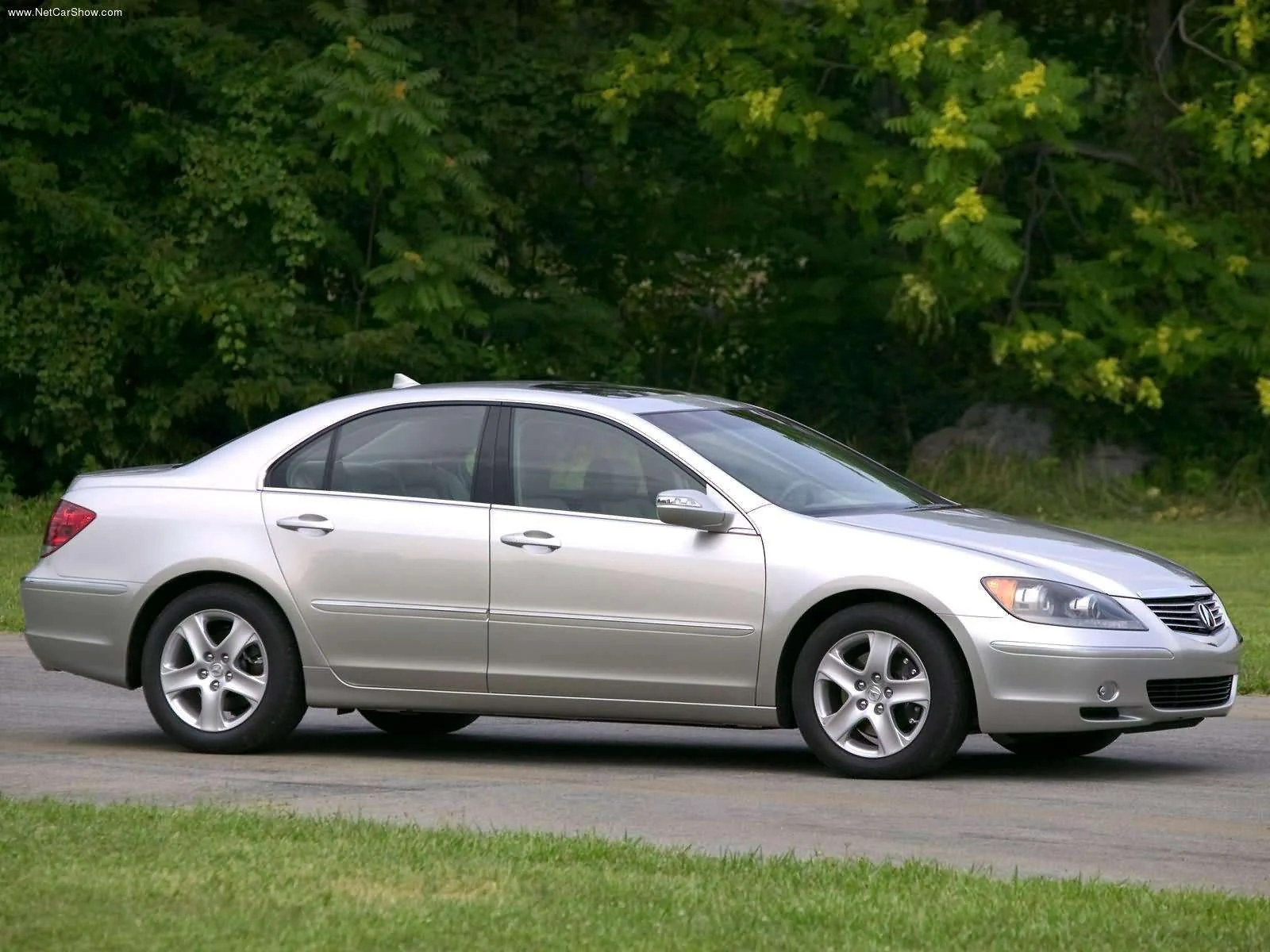 Hình ảnh xe ô tô Acura RL 2005 & nội ngoại thất