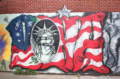 Graffiti Murals, Graffiti Street Art, Graffiti waving American flag graphics