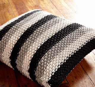 Free Knit pillow pattern