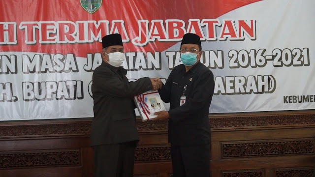 Terima Kasih Untuk Pengabdiannya, Masa Jabatan Bupati Kebumen KH Yazid  Berakhir 