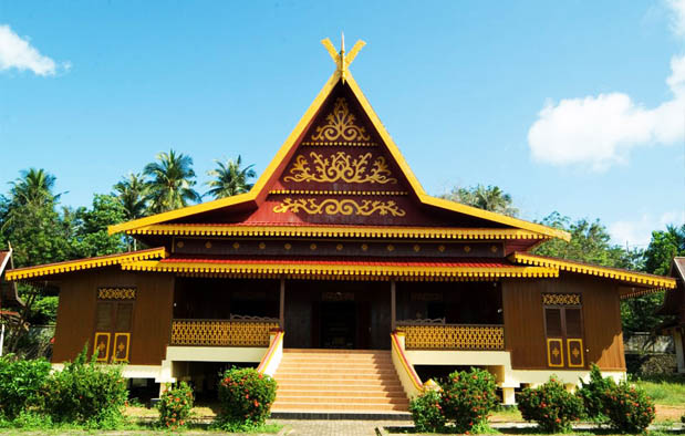 Rumah Adat Riau (Selaso Jatuh Kembar), Gambar, dan 