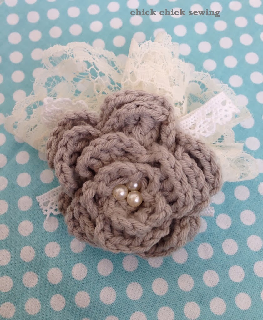 Chick Chick Sewing Simple Crocheted Corsage For The Graduation Ceremony 次女の卒業式用に簡単コサージュを作りました Chick Chick Sewing Simple Crocheted Corsage For The Graduation Ceremony 次女の卒業式用に簡単コサージュを作りました