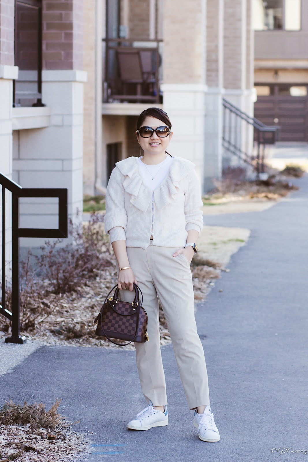 H&M Knit Cardigan_Banana Republic Pants_Adidas Stan Smith_Louis Vuitton AlmaBB_Gucci Sunglasses_Spring Outfit_Mom Style_Petite Fashion_Neutral Outfit