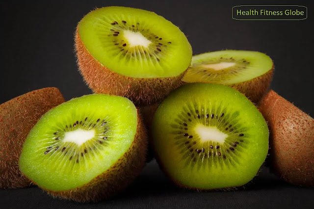 Kiwi-is-great-for-improving-the-immune-system