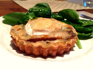 Mushroom, Spinach & Chutney Tart