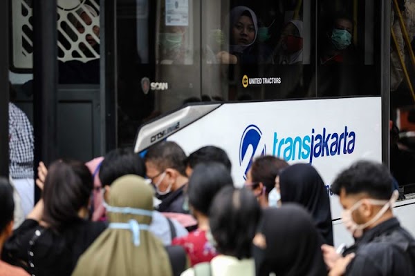 Fadli Zon: Setop Buzzerrp Sewaan, Waktunya Lockdown Jabodetabek
