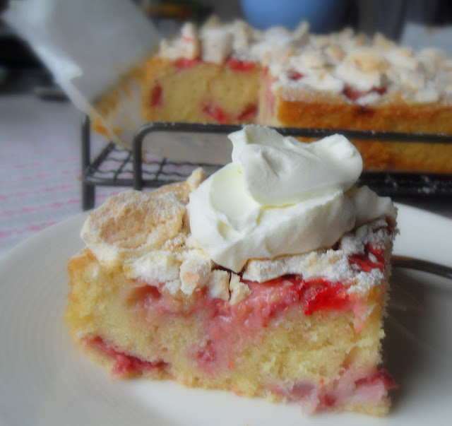 Eton Mess Cake