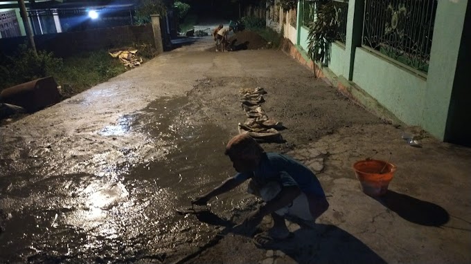Tak Tersentuh Pemerintah, Warga Swadaya Perbaiki Jalan di Desa Binilaka Kabupaten Kupang 