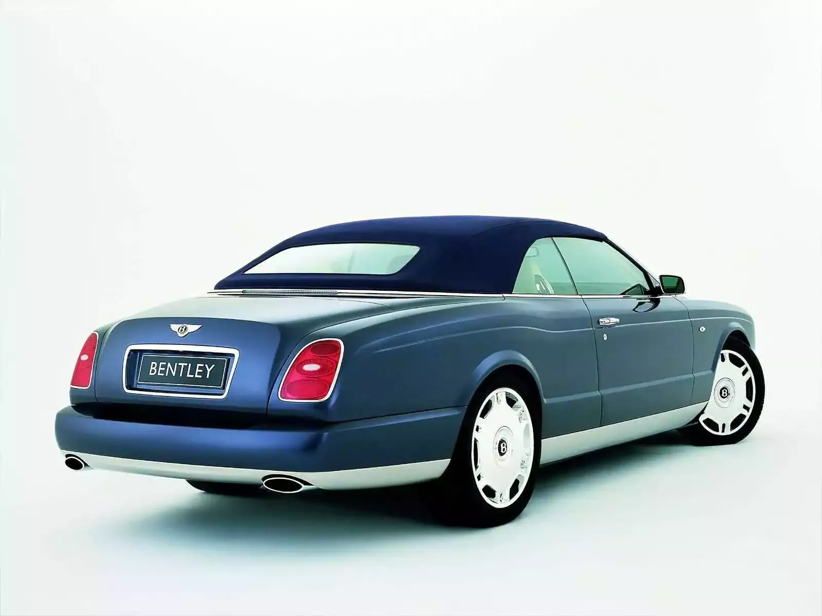 Hình ảnh xe ô tô Bentley Arnage Drophead Coupe 2005 & nội ngoại thất