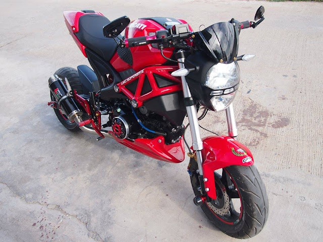 Foto Modifikasi Ducati Monster Red Cool