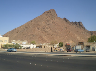 Gunung Uhud