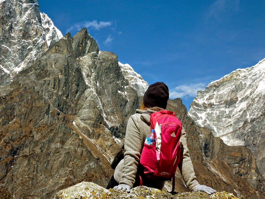 Taking a break - My 25 Photos Of The Everest Base Camp Trek