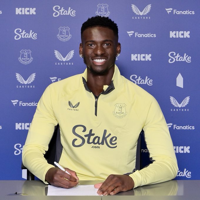 Timothy Emeka Iroegbunam sign a three-year deal with Everton FC