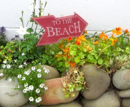 Garden & Yard Stakes for Beach Lovers - Coastal Decor ...